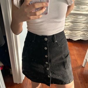 American Eagle black denim skirt size 4